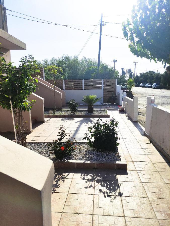 #4 Giorgos & Chara Apartments Nea Kydonia  Exterior photo